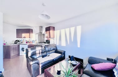 Loughborough Road, West Bridgford, Nottingham - Image 2